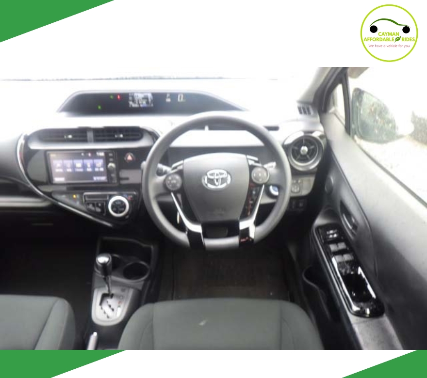 Blue And White Modern Car Insurance Instagram Post (27)