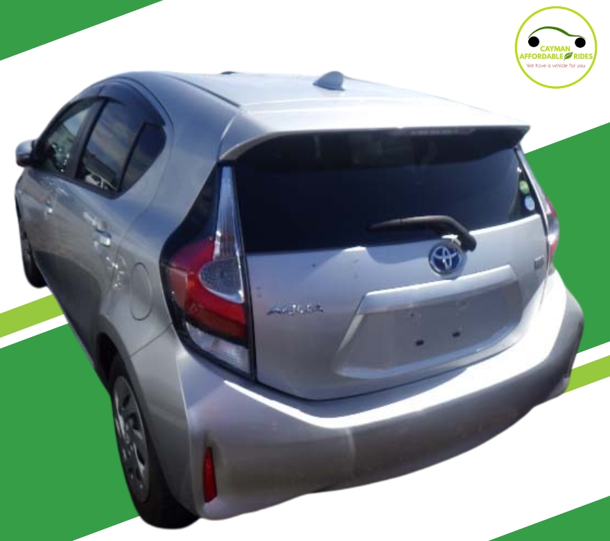 Blue And White Modern Car Insurance Instagram Post (31)