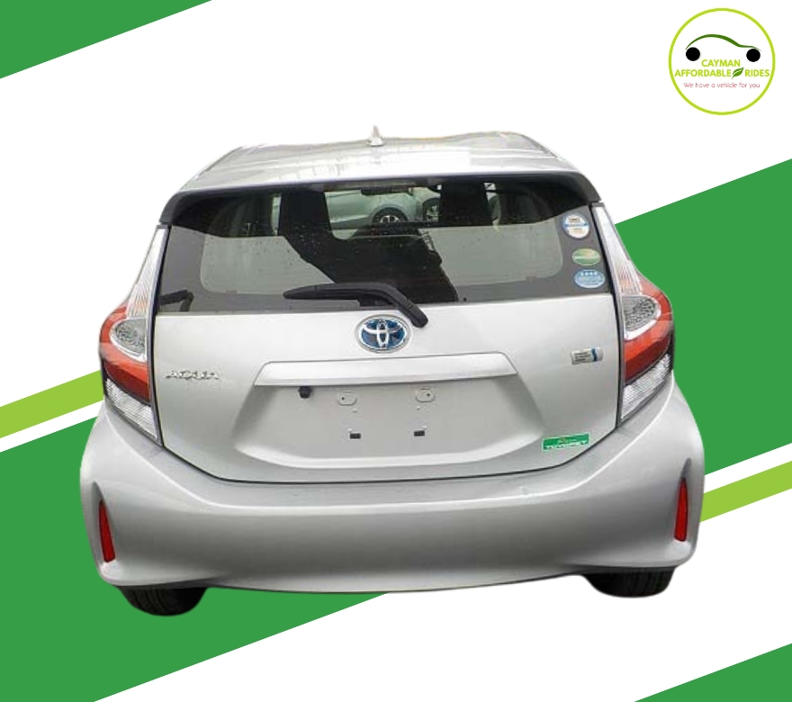 Blue And White Modern Car Insurance Instagram Post (35)