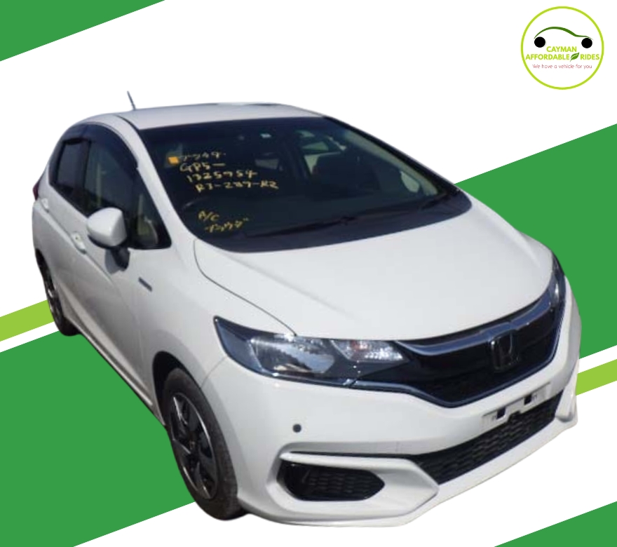 Blue And White Modern Car Insurance Instagram Post (7)